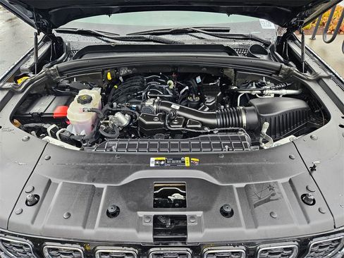 Certified 2025 Jeep Grand Cherokee Limited w/ Trailer Tow Package image 37