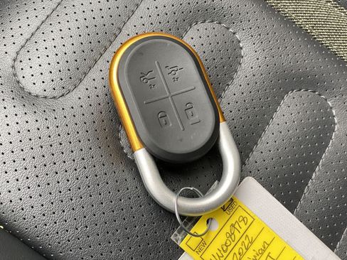 Used 2022 Rivian R1T Adventure AWD/4WD image 28