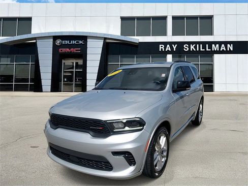 Used 2024 Dodge Durango GT image 2