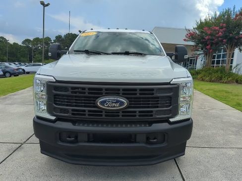 Used 2023 Ford F350 XL AWD/4WD image 2