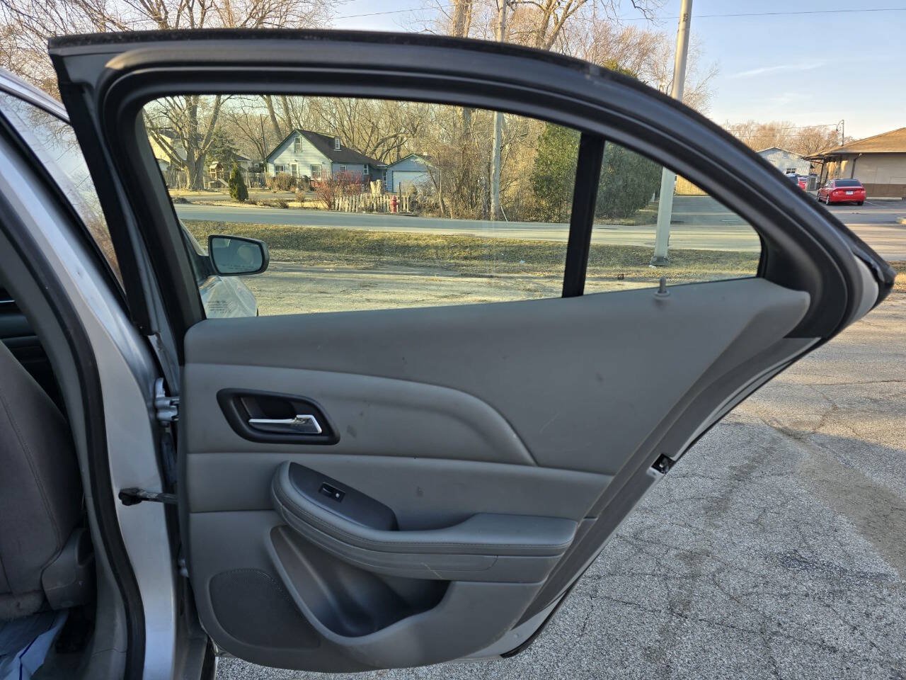 Used 2013 Chevrolet Malibu LS FWD image 9