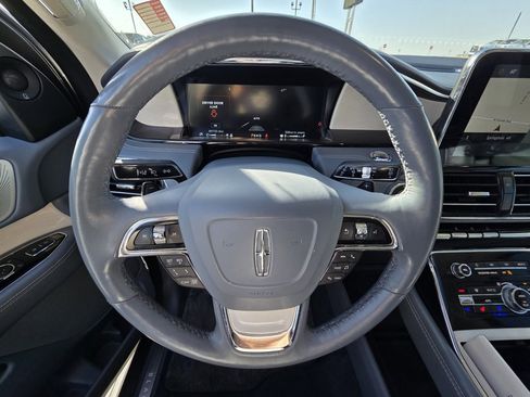 Used 2020 Lincoln Navigator Black Label w/ Cargo Convenience Package image 14