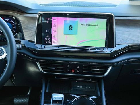 New 2026 Volkswagen Atlas SE image 18