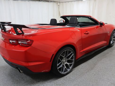 Used 2019 Chevrolet Camaro LT RWD image 5