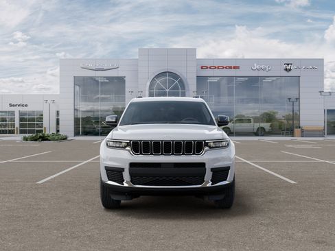 New 2026 Jeep Grand Cherokee L Laredo AWD/4WD image 32