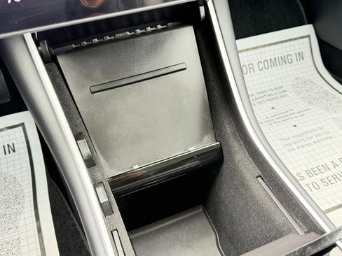 Used 2018 Tesla Model 3 Long Range image 24