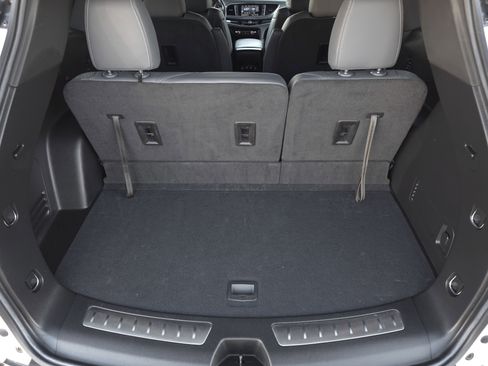 Used 2023 Buick Enclave Essence w/ Sport Touring Edition image 31