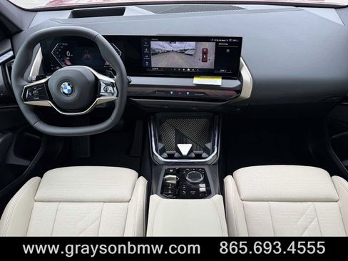 Used 2025 BMW X3 xDrive30i w/ Premium Package image 15