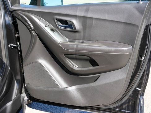 Used 2020 Chevrolet Trax LS w/ Tint and Cruise Package image 13