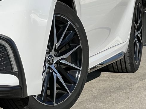 Used 2024 Toyota Camry SE image 8