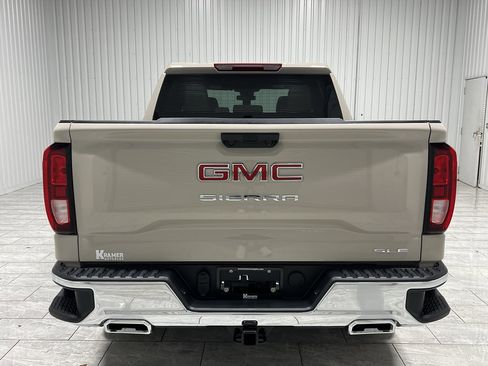 New 2026 GMC Sierra 1500 SLE image 4