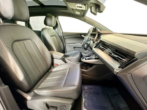 Used 2024 Audi Q4 e-tron Premium Plus image 25