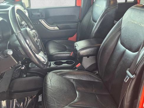 Used 2015 Jeep Wrangler Unlimited Rubicon AWD/4WD image 14