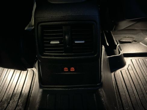 Used 2019 BMW X1 xDrive28i w/ Convenience Package image 23