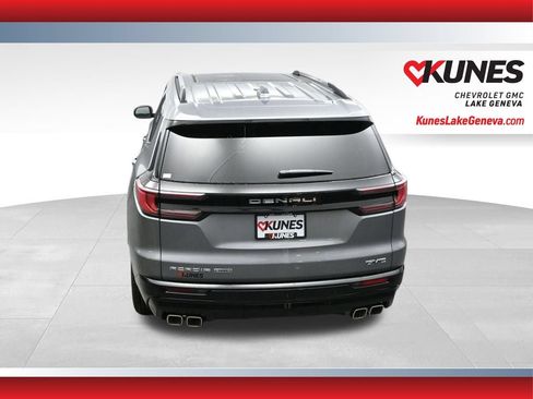 New 2026 GMC Acadia Denali Ultimate w/ LPO, Floor Liner Package AWD/4WD image 34
