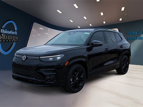 New 2026 Volkswagen Tiguan SE R-Line image 8