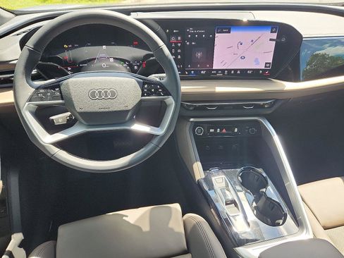 New 2025 Audi Q5 Premium Plus image 7