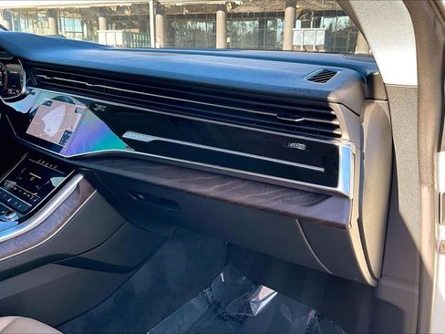 Used 2019 Audi Q8 Premium Plus image 18