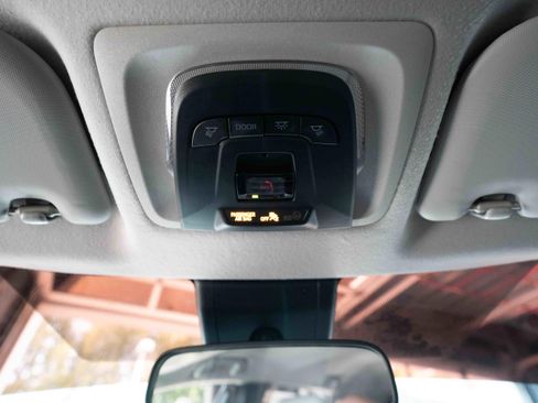 Used 2022 Toyota Corolla Cross L FWD image 18
