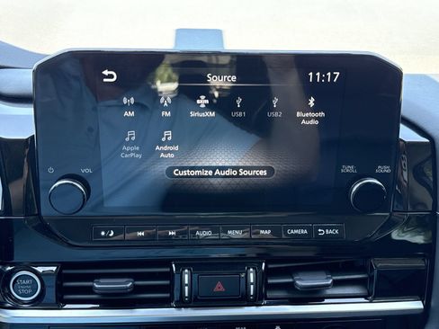 Used 2023 Nissan Pathfinder SL w/ SL Premium Package FWD image 28