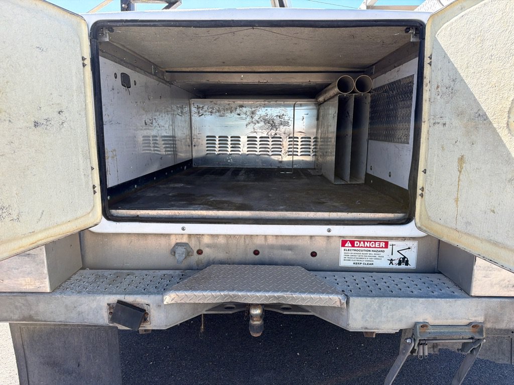 Used 2013 Ford F450 XL AWD/4WD image 4