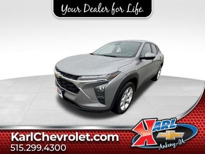 Used 2024 Chevrolet Trax LS w/ LS Convenience Package