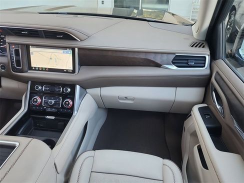 Used 2021 GMC Yukon Denali w/ Denali Ultimate Package image 29