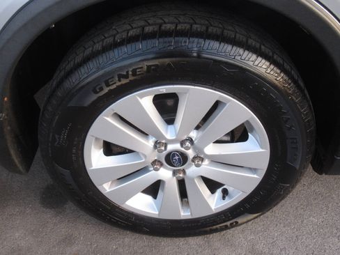 Used 2018 Subaru Outback 2.5i Premium AWD/4WD image 7