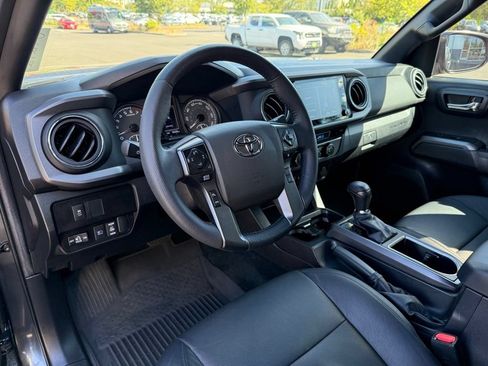 Certified 2023 Toyota Tacoma TRD Off-Road AWD/4WD image 13