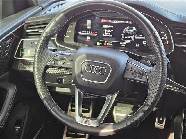 Used 2023 Audi SQ8 Prestige AWD/4WD image 16
