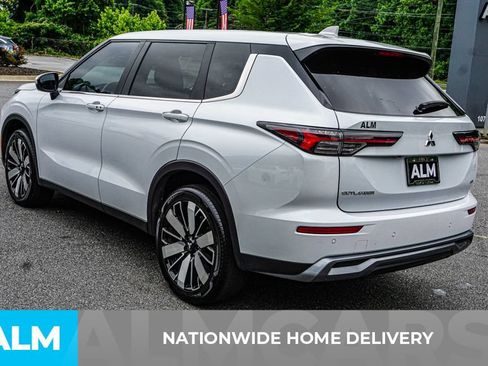 Used 2025 Mitsubishi Outlander SE FWD image 5