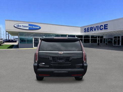 Used 2016 Cadillac Escalade ESV Luxury RWD image 7