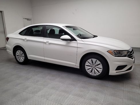 Used 2019 Volkswagen Jetta R-Line image 11