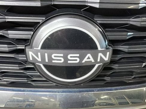 Used 2022 Nissan Rogue S AWD/4WD image 9