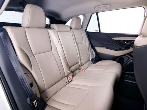 Used 2023 Subaru Outback Limited image 19
