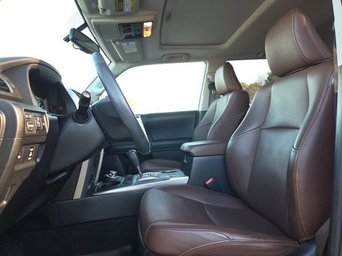 Used 2019 Toyota 4Runner Limited image 9