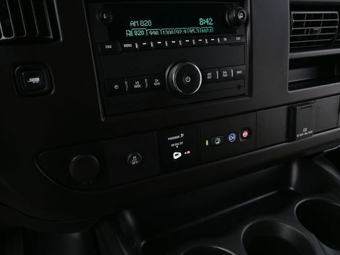 Used 2022 Chevrolet Express 2500 w/ Driver Convenience Package image 13