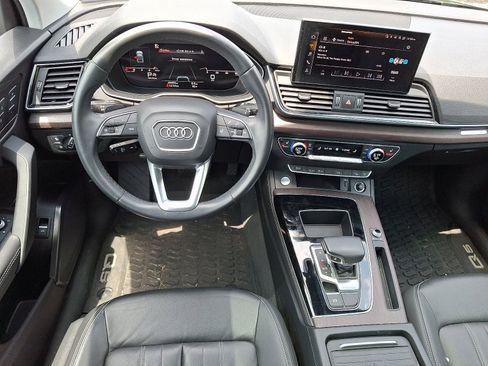 Used 2021 Audi Q5 2.0T Premium Plus w/ Premium Plus Package AWD/4WD image 11