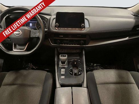 Used 2025 Nissan Rogue SV FWD image 21