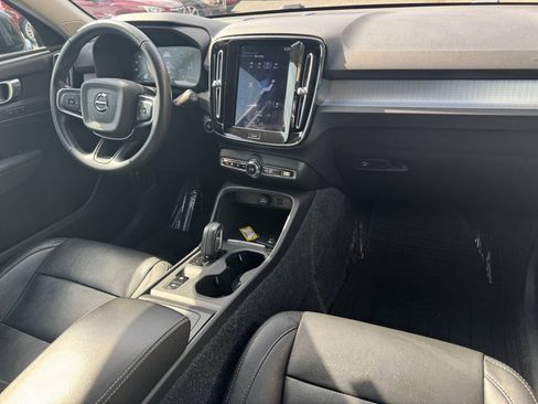 Used 2020 Volvo XC40 T5 Momentum AWD/4WD image 37