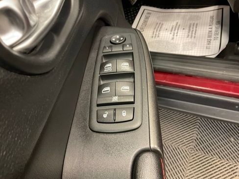Used 2020 Jeep Cherokee Trailhawk w/ Cold Weather Group AWD/4WD image 20