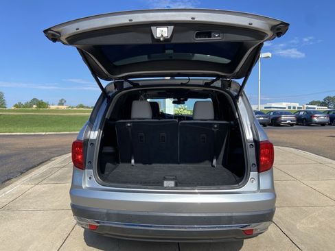 Used 2018 Honda Pilot Touring image 26