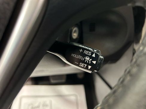 Used 2017 Toyota Corolla SE w/ Carpet Mat Package (TMS) image 12