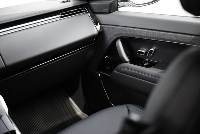 New 2026 Land Rover Range Rover Sport Dynamic SE AWD/4WD image 39