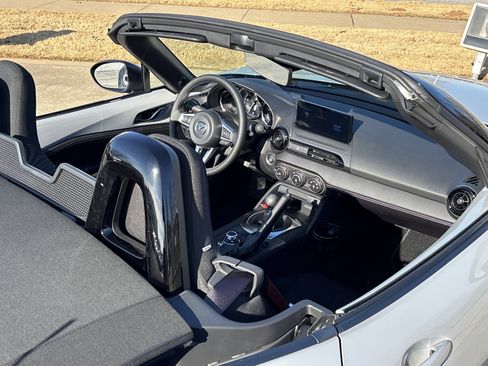New 2025 MAZDA MX-5 Miata Club image 7
