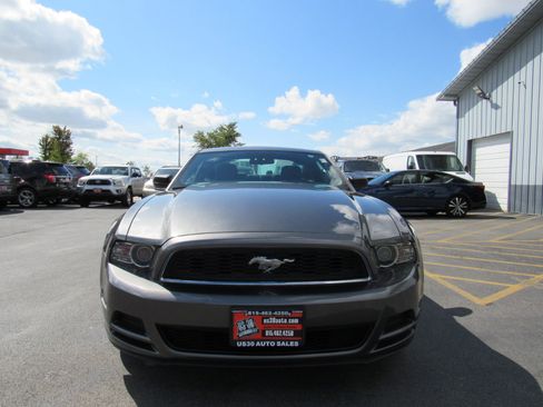 Used 2014 Ford Mustang Coupe image 8
