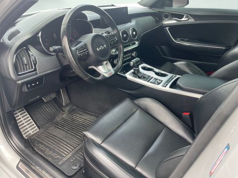 Used 2022 Kia Stinger GT1 AWD/4WD image 11