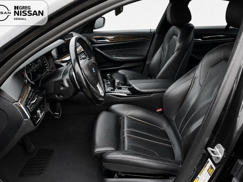 Used 2018 BMW 530e w/ Premium Package 2 RWD image 7