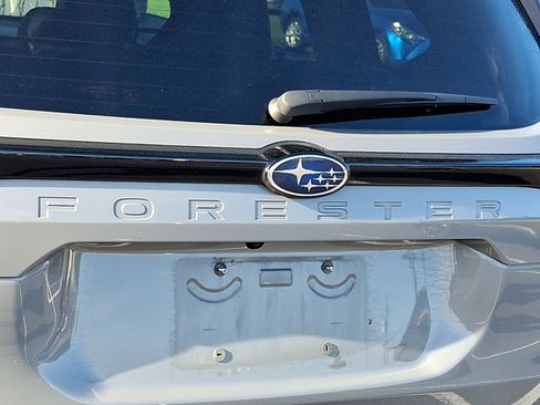 Used 2025 Subaru Forester Limited AWD/4WD image 11