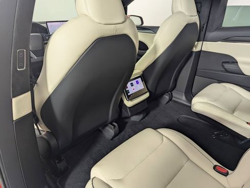 Used 2022 Tesla Model X Plaid image 20